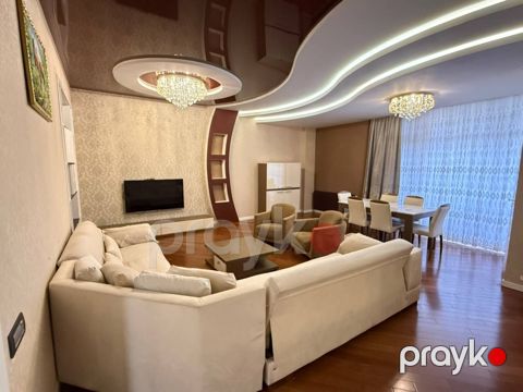İcarəyə verilir 4 otaqlı yeni tikili 160 m²