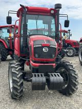 Fotolardakı kənd təsərrüfatı texnikası: Dongfeng DFE904-3 təkərli — Тракторы