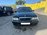 Mercedes C 220, 2.2 L, 1998 il, 254 800 km — Cars