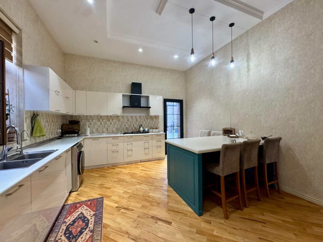 Satılır 7 otaqlı həyət evi/bağ evi 400 m² — Ev, villa, Bakı (12)