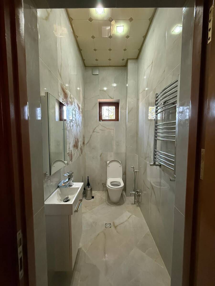 Satılır 5 otaqlı həyət evi/bağ evi 300 m² — Ev, villa, Bakı (8)