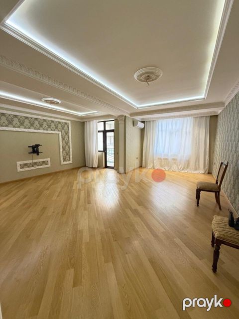 Satılır 4 otaqlı yeni tikili 217 m²