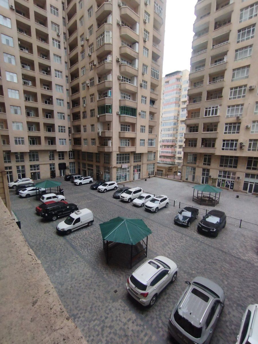 Satılır 3 otaqlı yeni tikili 130 m² — Mənzil, Bakı (2)