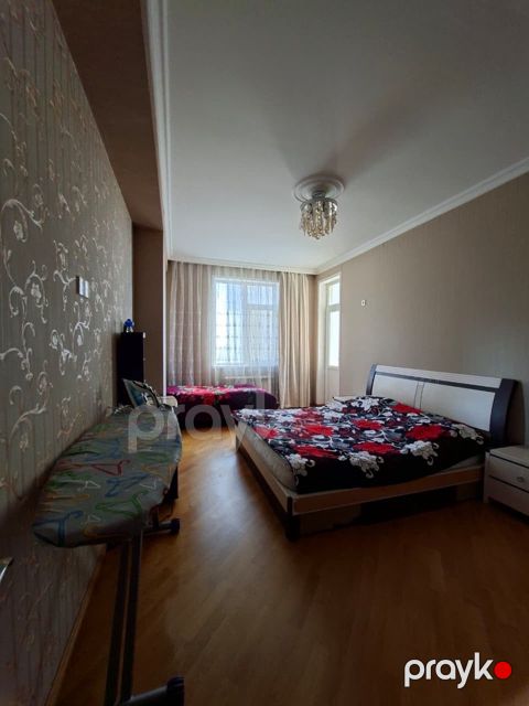 Satılır 3 otaqlı yeni tikili 125 m²