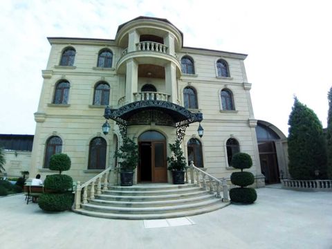 Satılır 5 otaqlı həyət evi/bağ evi 500 m² — Bakı