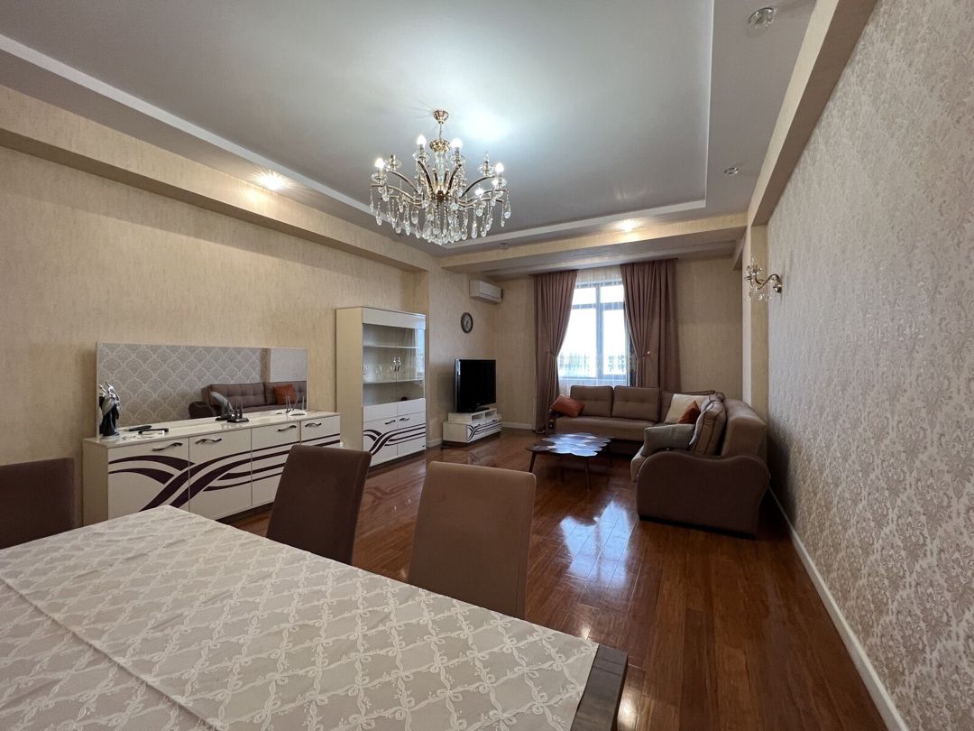 4-otaqlı yeni tikili kirayə verilir, 28 May m., 180 m² — Daşınmaz əmlak, Bakı (4)