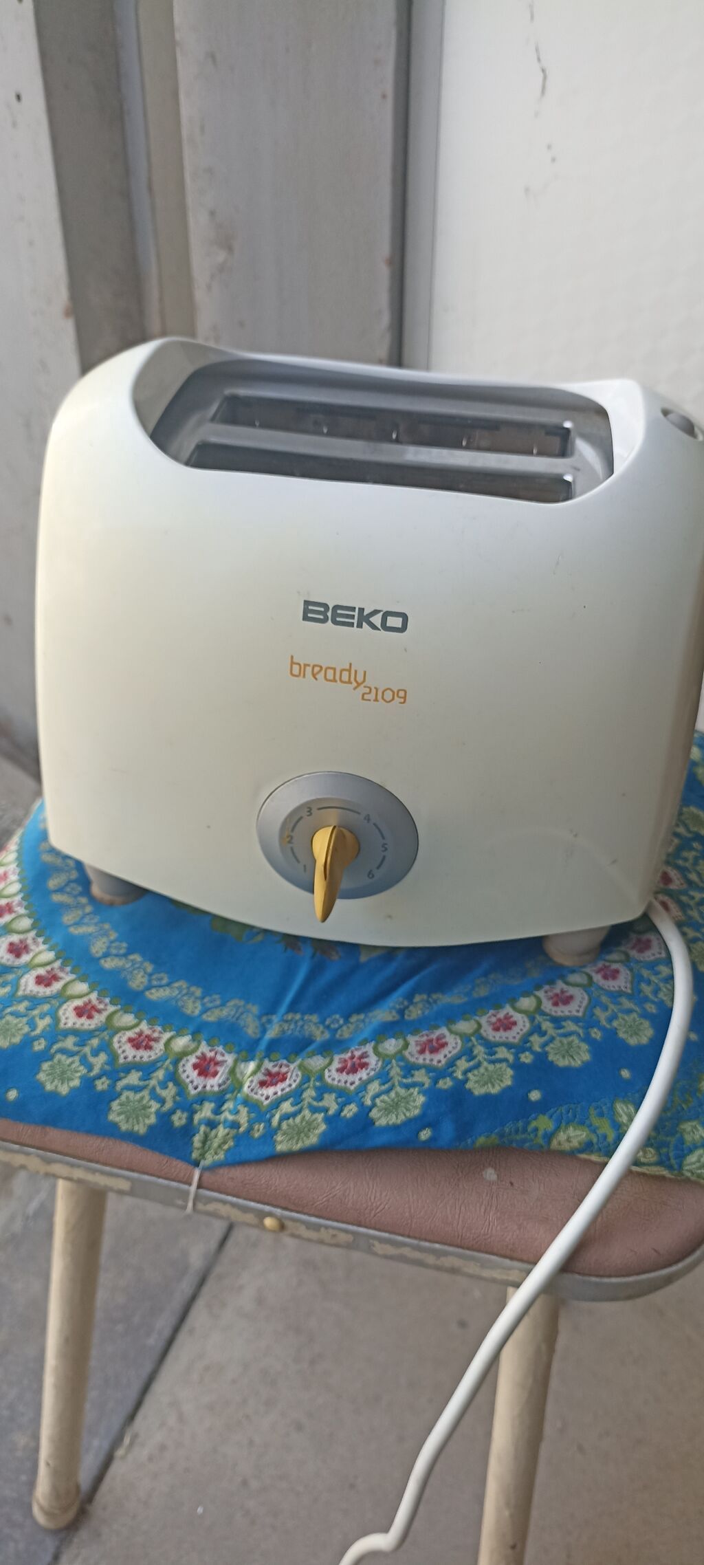 Toster Beko, rəng - Ağ, İşlənmiş, Ünvandan götürmə — Mətbəx texnikası, Bakı