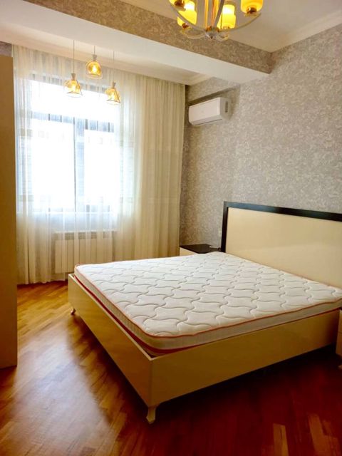 İcarəyə verilir 2 otaqlı yeni tikili 70 m² — Bakı