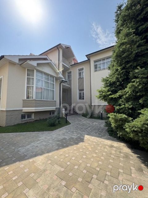 Satılır 10 otaqlı həyət evi/bağ evi 544 m²
