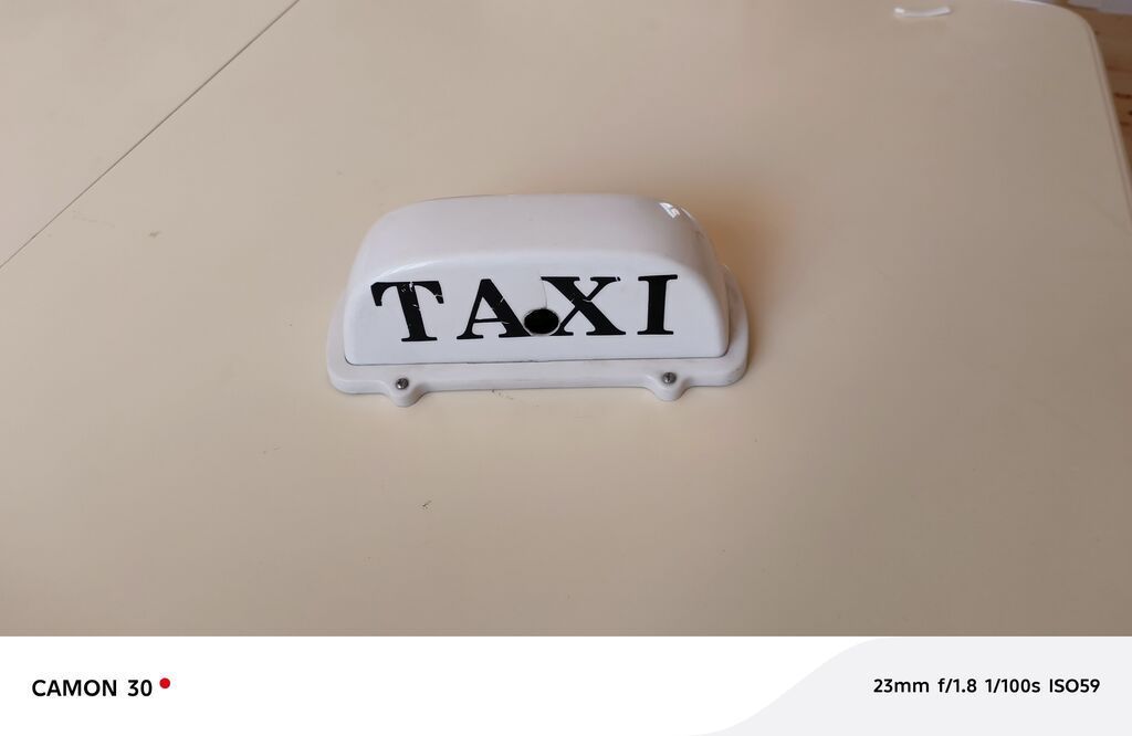 Məhsul: Avtomobil üçün “TAXI” dam işarəsi - Rəng: ağ korpus, qara — Avto, Gəncə (2)