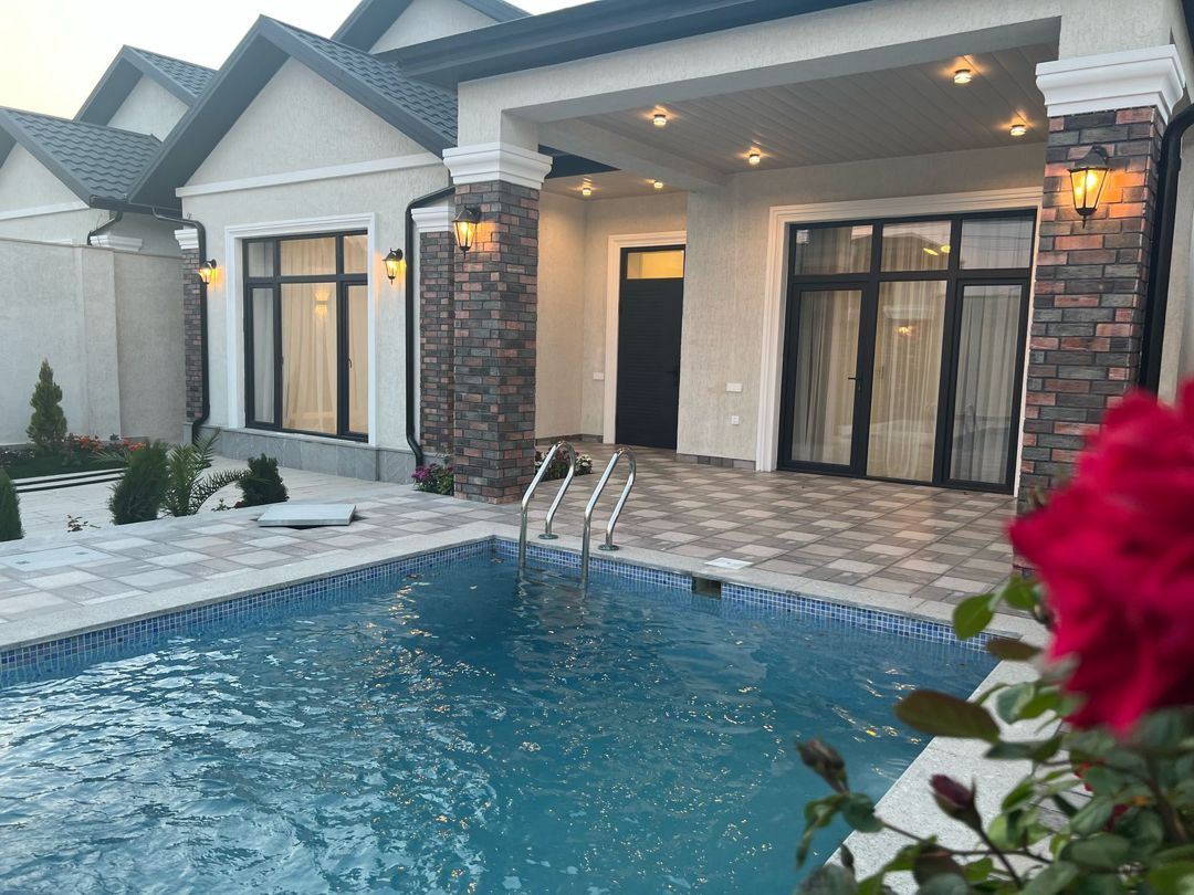 Satılır 4 otaqlı həyət evi/bağ evi 250 m² — Ev, villa, Bakı (8)