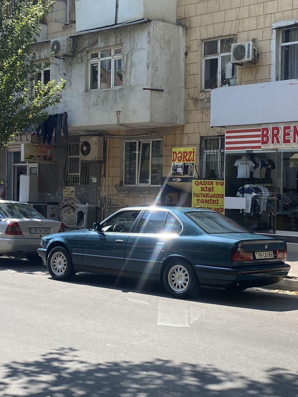 BMW 5 series: 2.5 l | 1988 il Sedan