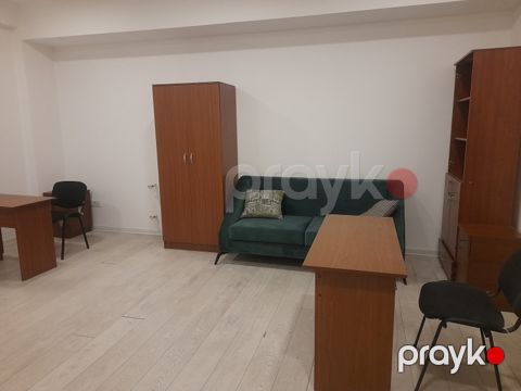 İcarəyə verilir 1 otaqlı ofis 30 m²