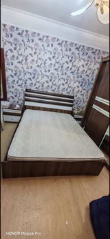 Taxt – ölçü 200×160 sm, bazalı model. Rəngi tünd qoz-ağ kombin — Goods