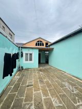 Həyət evi, Əhmədli k. — Ev, bağ, kottec