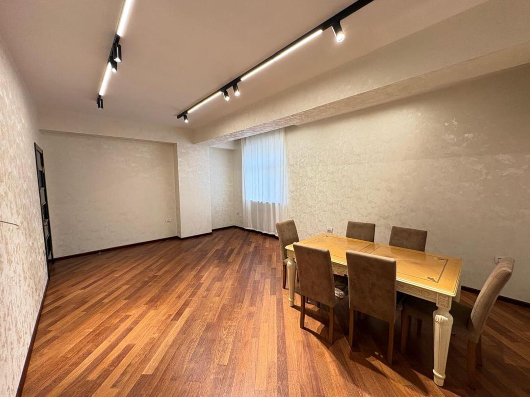 Satılır 3 otaqlı yeni tikili 130 m² — Mənzil, Bakı (2)