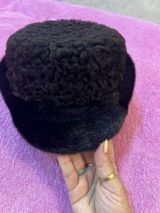 Karakul (astraxan) papaq – klassik dairəvi model - Rəng: qara - Üst — Baş geyimləri