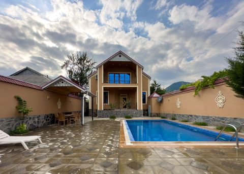 İcarəyə verilir 6 otaqlı həyət evi/bağ evi 300 m²