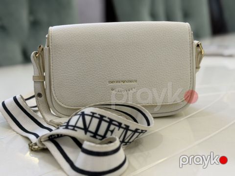 Emporio Armani çiyin çantası – ağ rəng, dənəvər teksturalı dəri