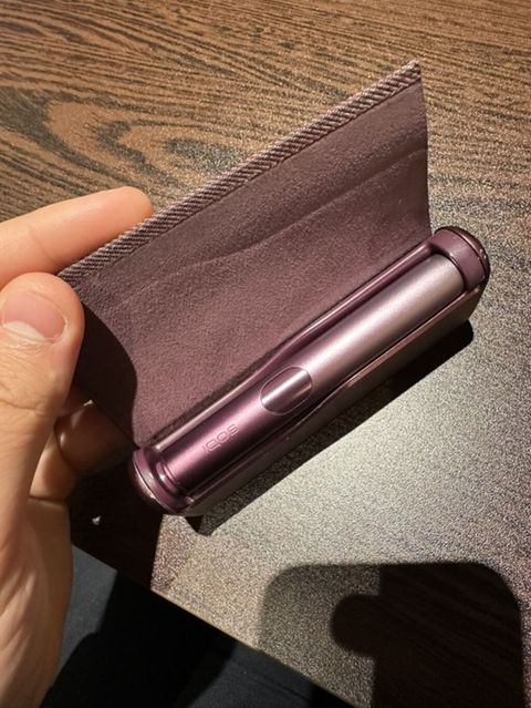 IQOS tütün qızdırma sistemi — sensor düyməli, çexolla birlikdə