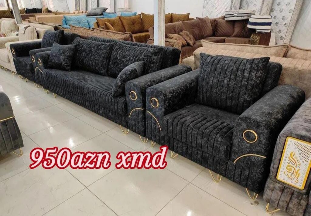 Qonaq otağı dəsti – qara/qartma məxməri parça ilə - Tərkib: 1 ədəd 3