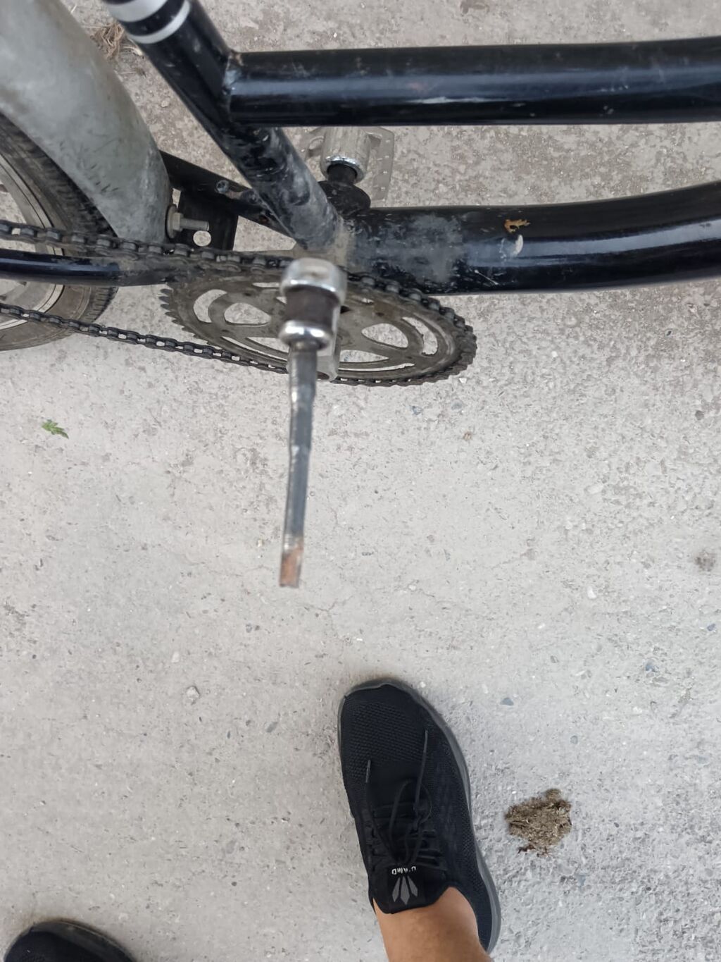2 problemi var sağ pedali yoxdur birdeki oturacagi bağlayan demiri — Velosipedlər, Bakı (5)