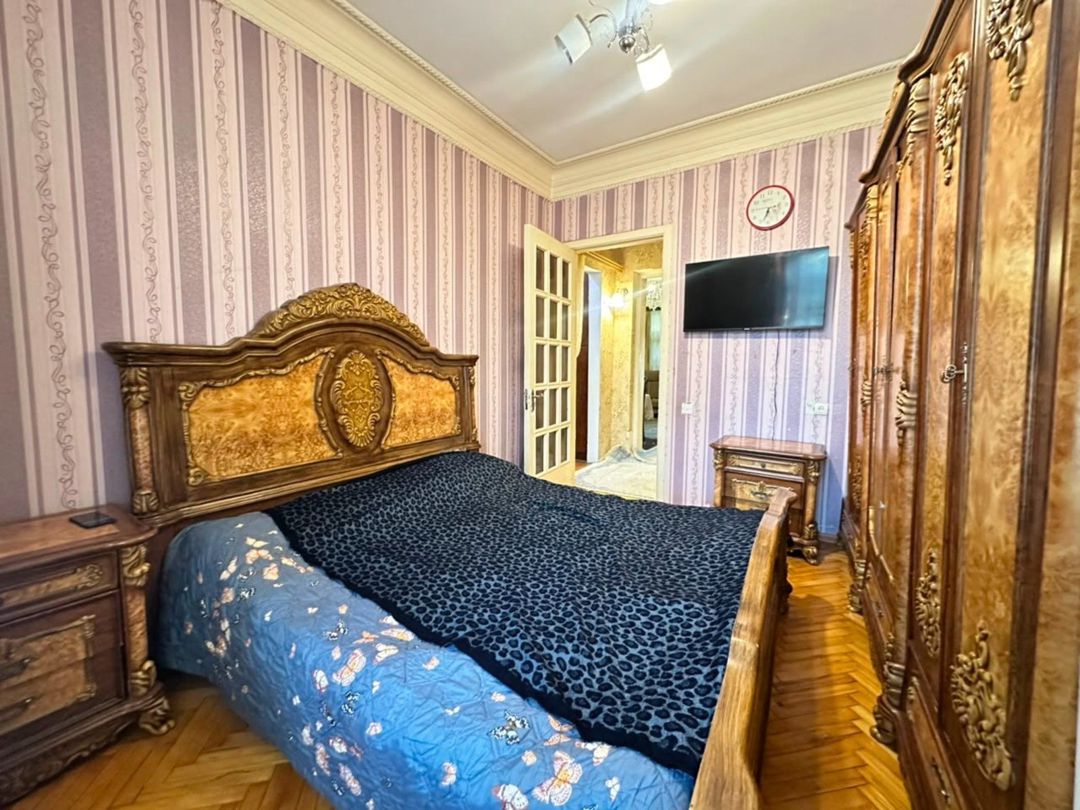 Satılır 2 otaqlı köhnə tikili 90 m² — Mənzil, Bakı (9)