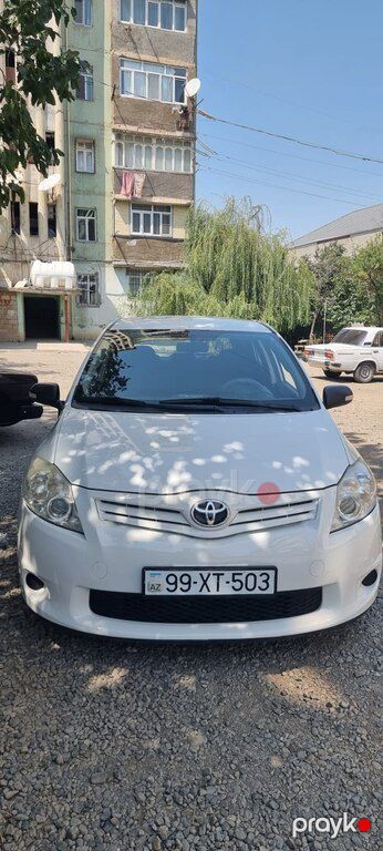 Toyota Auris, 1.4 L, 2010 il, 250 000 km