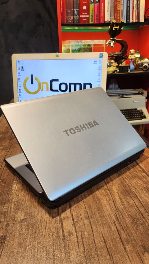 Noutbuk Toshiba Satallite L300 — Bakı