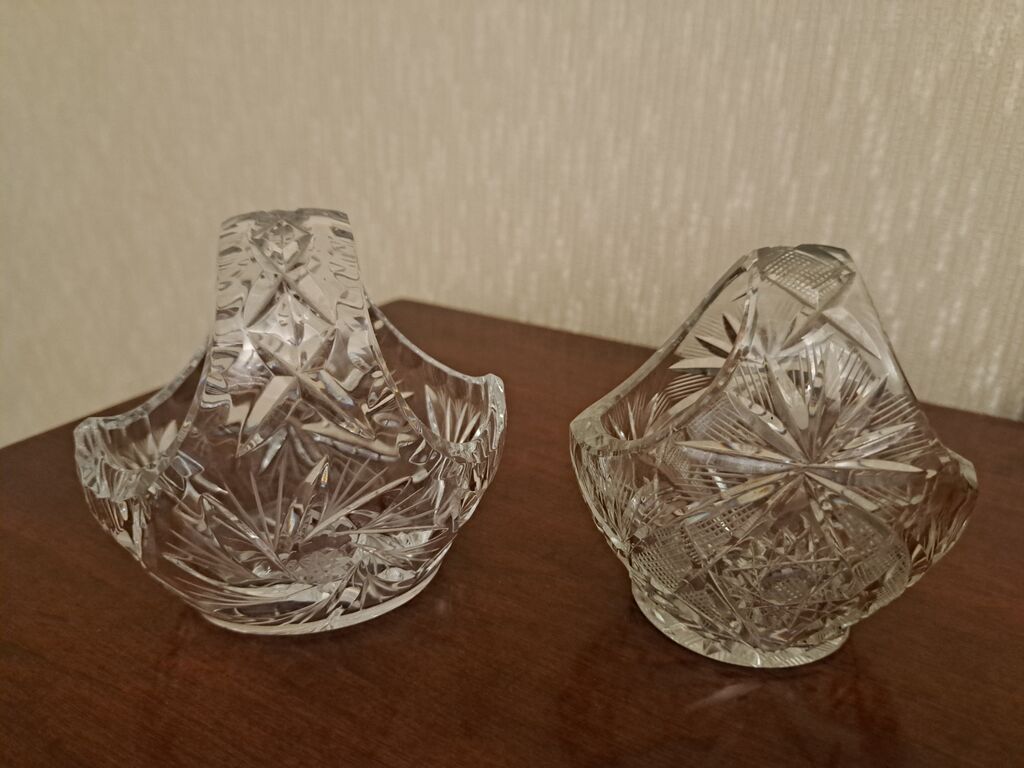 Kəsimli büllur qablar dəsti (2 ədəd) - Material: ağır, şəffaf büllur