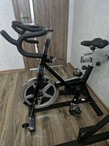 Spin velotrenajor – ev və studiya məşqləri üçün Xüsusiyyətlər: - Ağır — Sports, Hobby & Leisure
