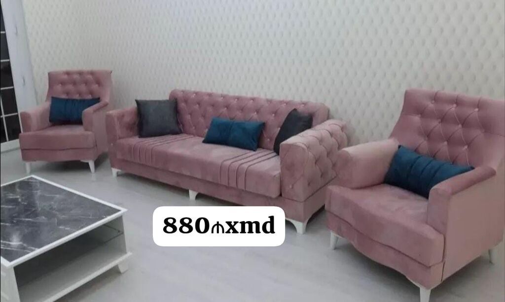 Yumşaq mebel dəsti — divan və 2 kreslo, pudra rəngi