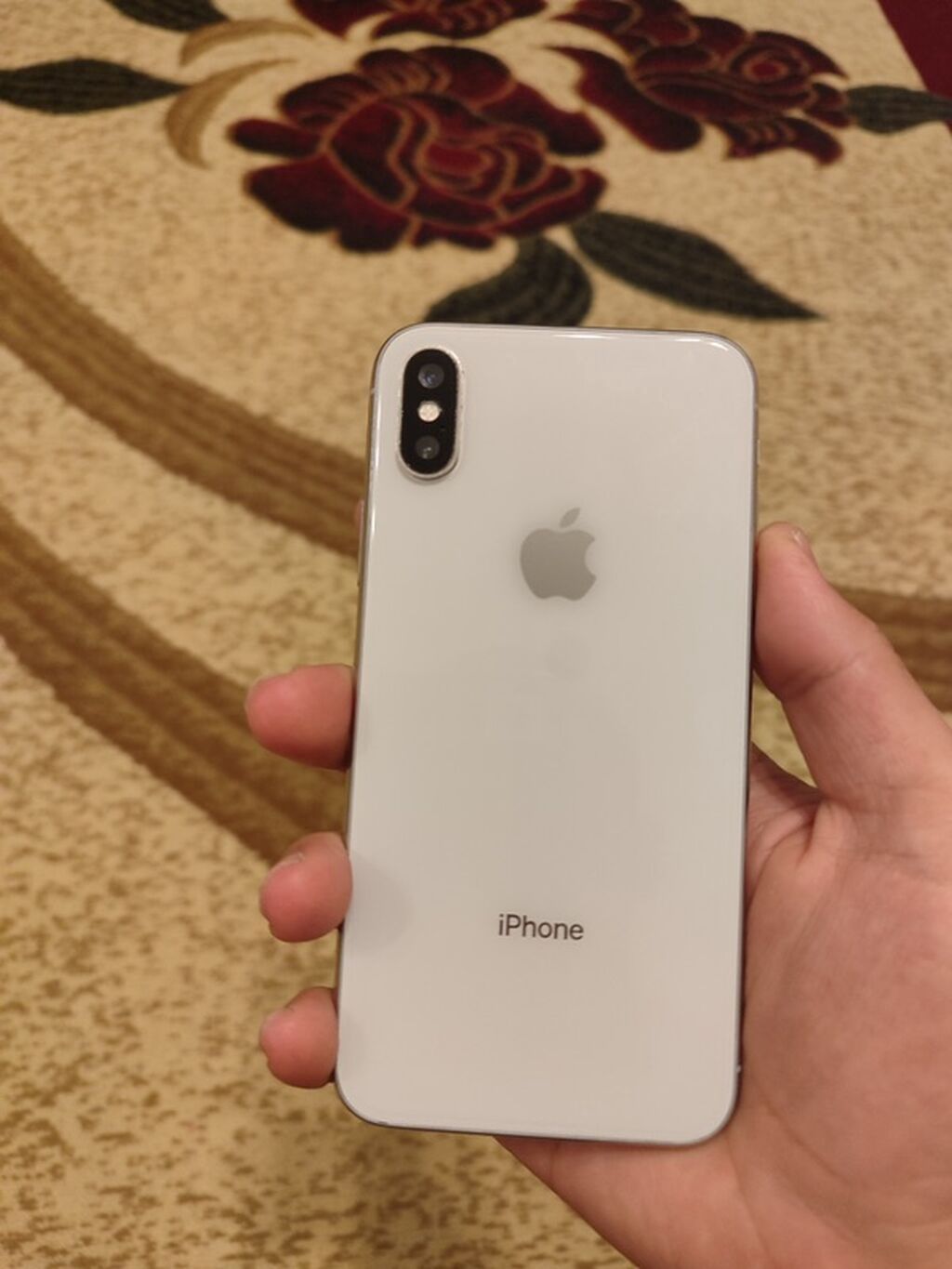 IPhone X, Gümüşü