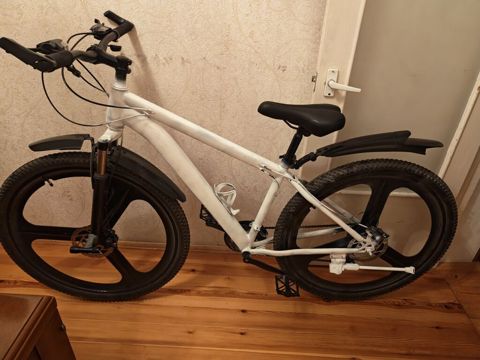 Dağ velosipedi – 26" magnezium təkər diskləri, disk əyləclər