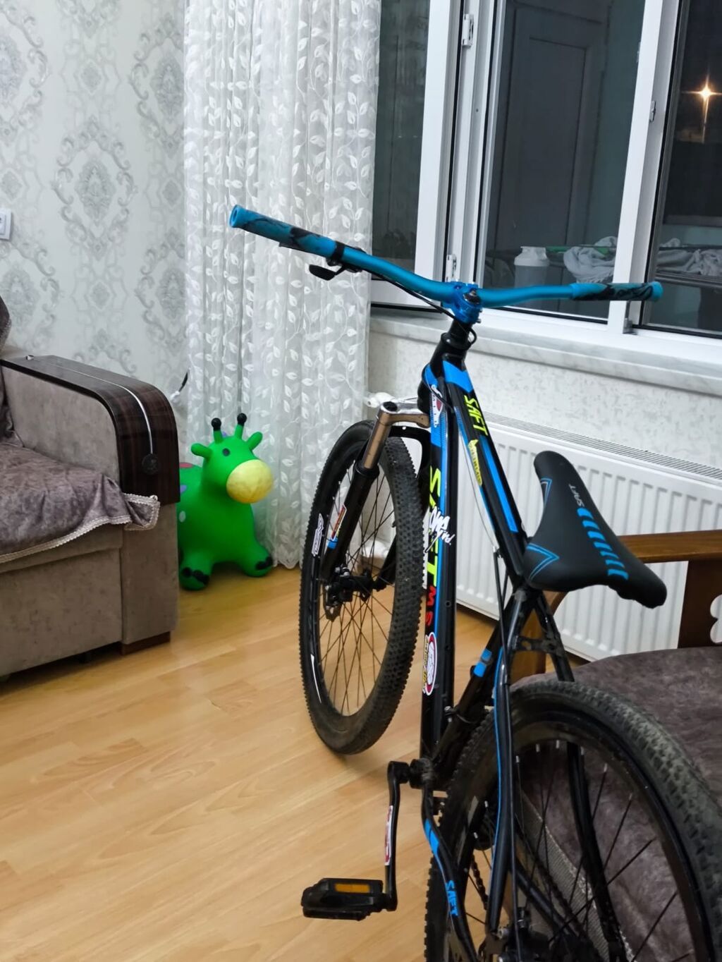 MTB tipli velosiped - Çərçivə: yüngül alaşımlı, qara-mavi rəng sxemi — Dağ velosipedləri, Bakı (4)