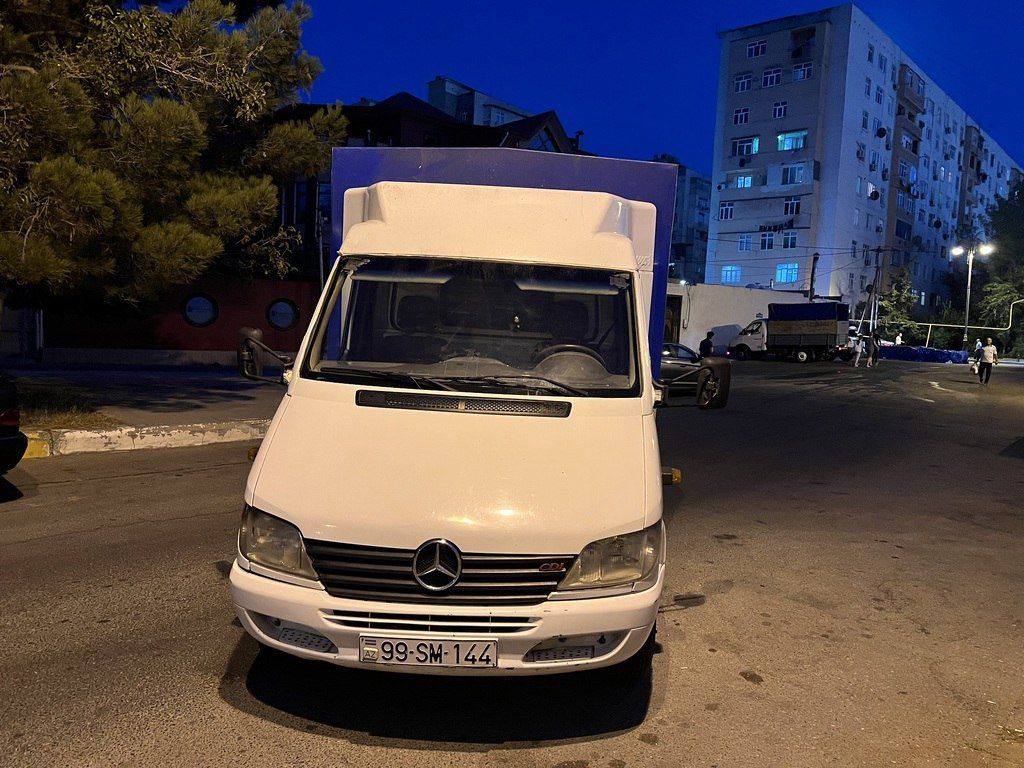 Mercedes Sprinter 316, 2.7 L, 2002 il, 400 000 km — Yük maşınları, Bakı