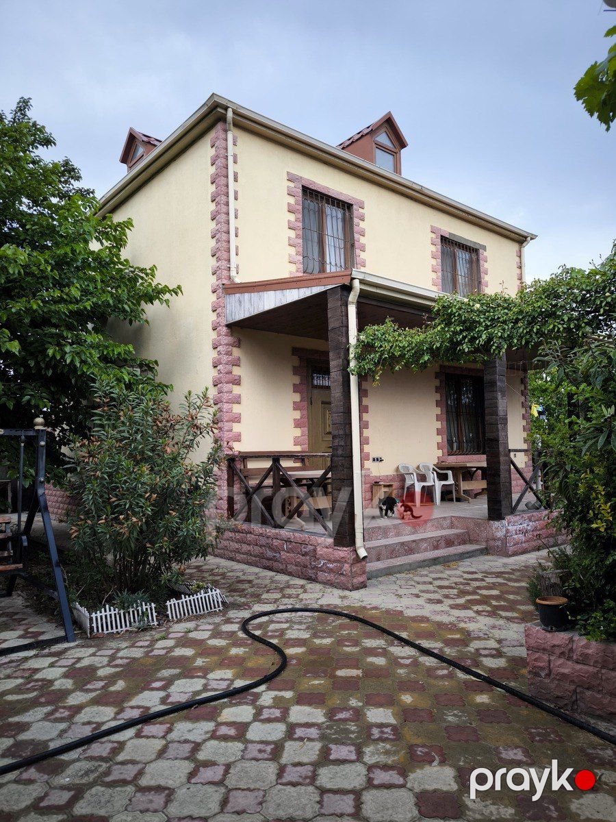 Satılır 4 otaqlı həyət evi/bağ evi 130 m² — Ev, villa, Bakı (2)