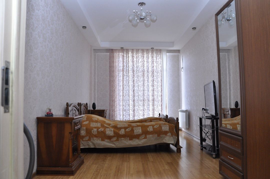 Satılır 4 otaqlı yeni tikili 192 m² — Mənzil, Bakı (5)