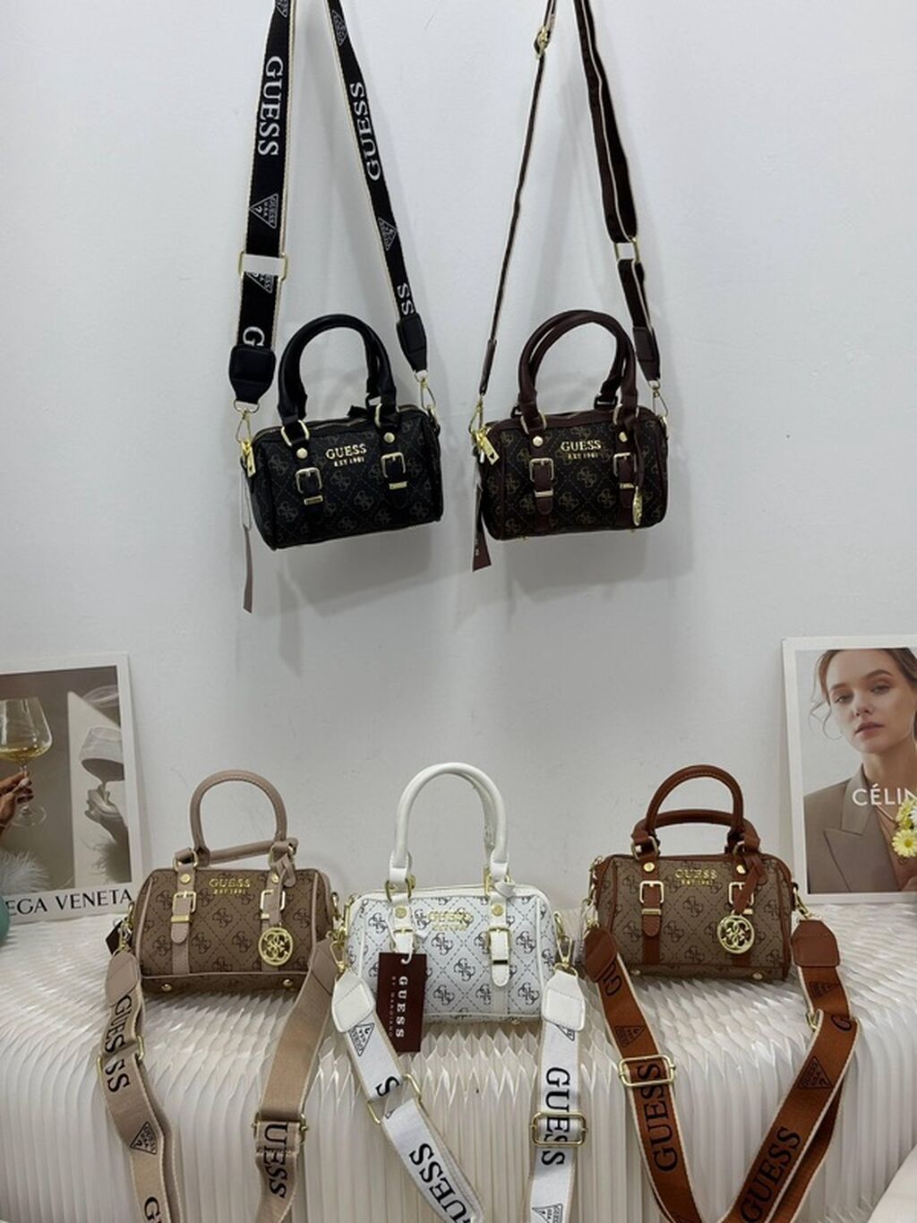 Guess mini barrel çanta - Model: Guess EST.1981 loqolu mini — Çantalar, Bakı (3)