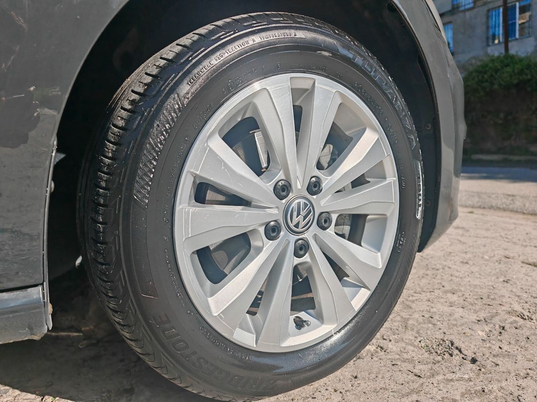 Volkswagen təkərləri 205/55 R16 — Ehtiyat hissələri və aksesuarlar, Bakı