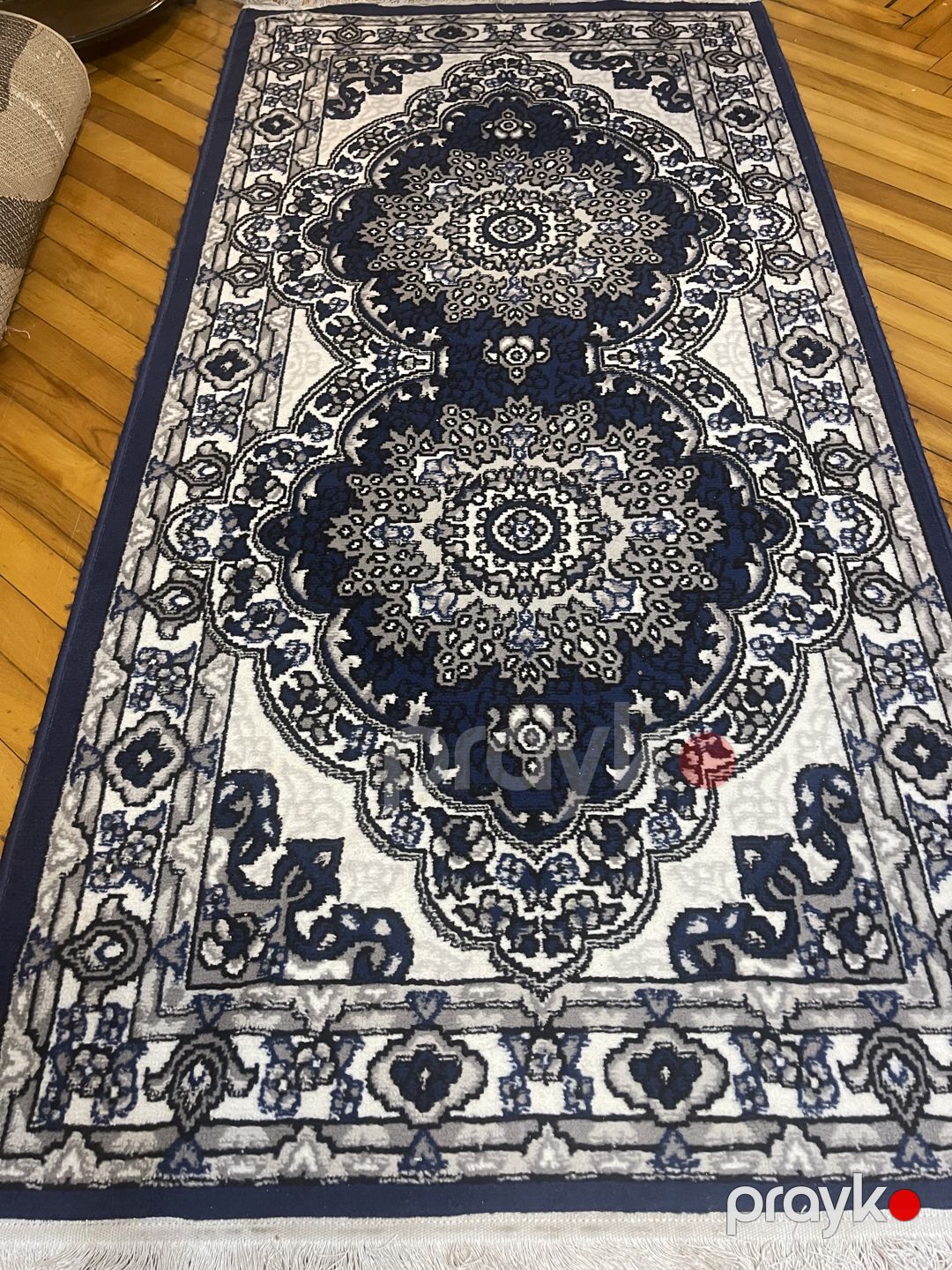 Klassik ornamentli xalça (göy-ağ) — Xalılar, Bakı