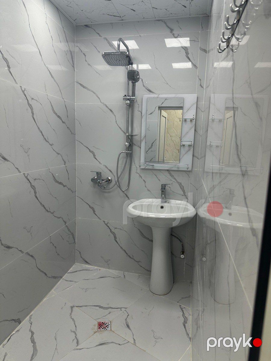 Satılır 2 otaqlı köhnə tikili 65 m² — Mənzil, Bakı (8)