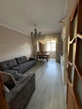 Satılır 3 otaqlı köhnə tikili 60 m² — Əli