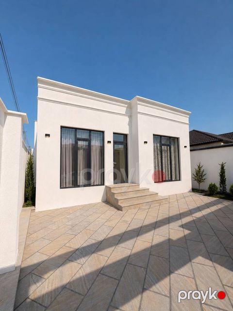 Satılır 4 otaqlı həyət evi/bağ evi 130 m² — Bakı