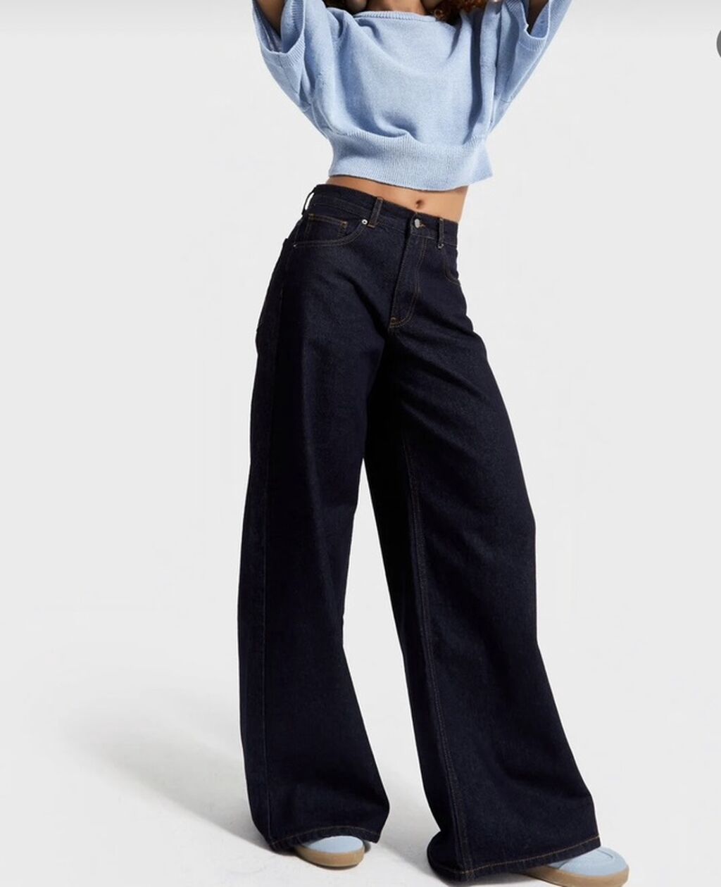 Geniş kəsimli tünd mavi qadın cins şalvar - Model: Wide-leg / palazzo