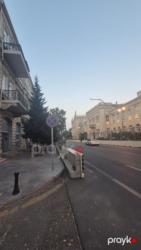 Satılır obyekt 45 m²