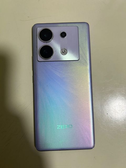 Infinix Zero 40, rəng - Bənövşəyi