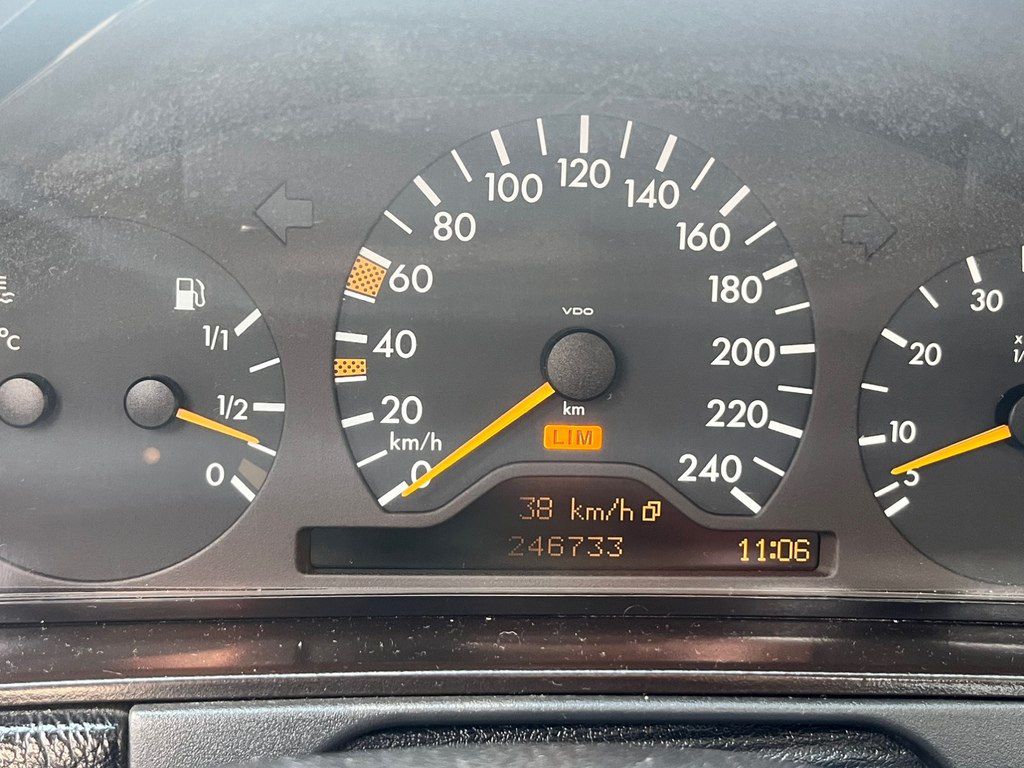 Mercedes E 240, 2.4 L, 1998 il, 246 733 km — Avtomobillər, Tovuz (8)