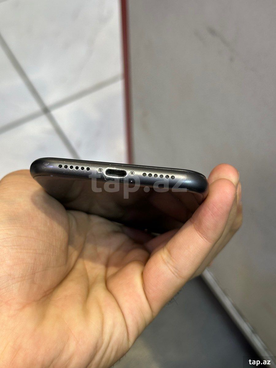 Apple iPhone 11 Black 64GB/4GB — Telefonlar və qadjetlər, Ağdaş (5)