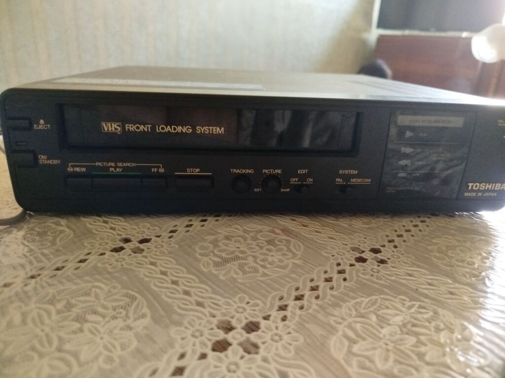 Toshiba VHS video maqnitofon - Ön tərəfdən yüklənən VHS kaset sistemi — Elektronika, Bakı (2)